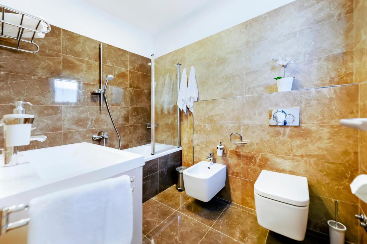 Sunny Day - Apartment With Parking Rovinj Exterior foto